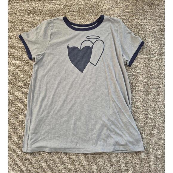 torrid Tops - Torrid Classic Fit Gray T-Shirt with Angel and Devil Heart Graphic Size 00